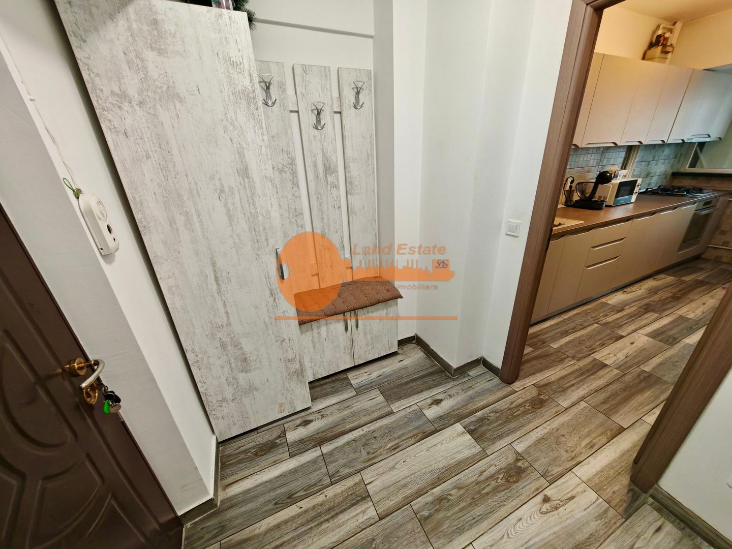 3 camere la aproximativ 300m de Metrou Lujerului - Poză 11