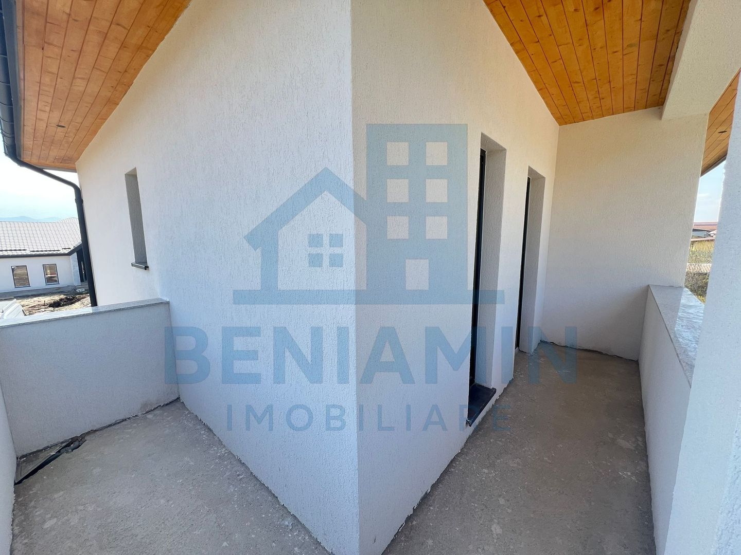 Casa-5 camere-P+1+P-147mp utili-600mp teren-Utilitati-Sanpetru - Poză 14