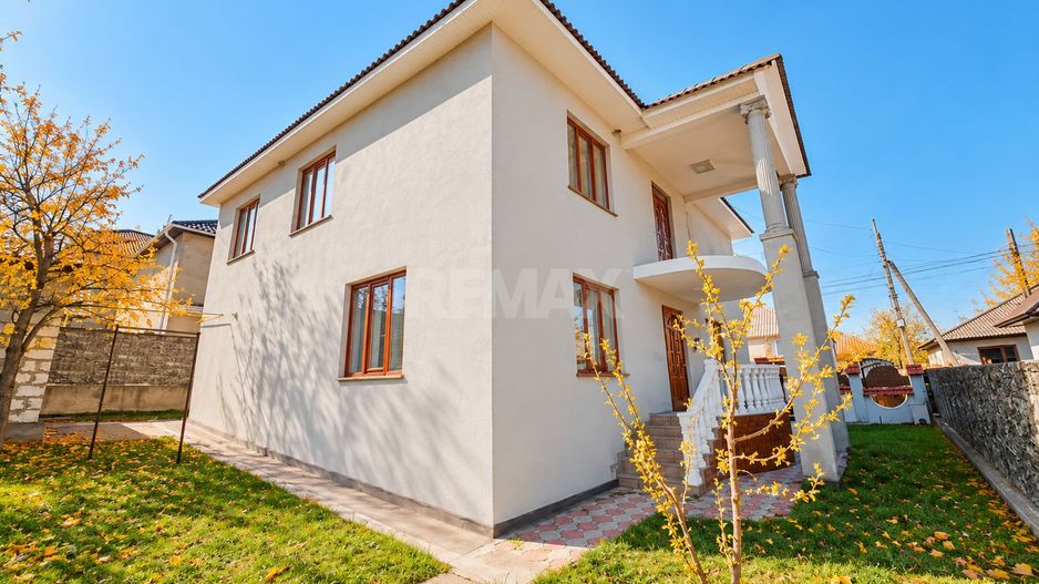 De Vinzare Casa în 2 nivele or. Orhei, - Poză 3
