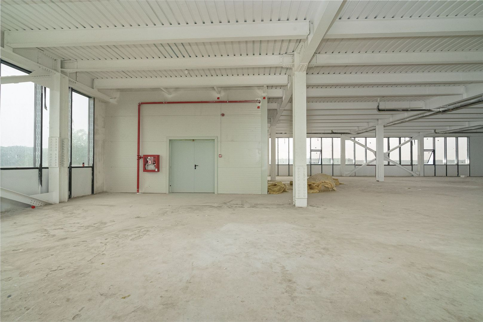 Stefanesti Center A3 Centura Spatiu 900mp cladire comerciala/birouri - Poză 7