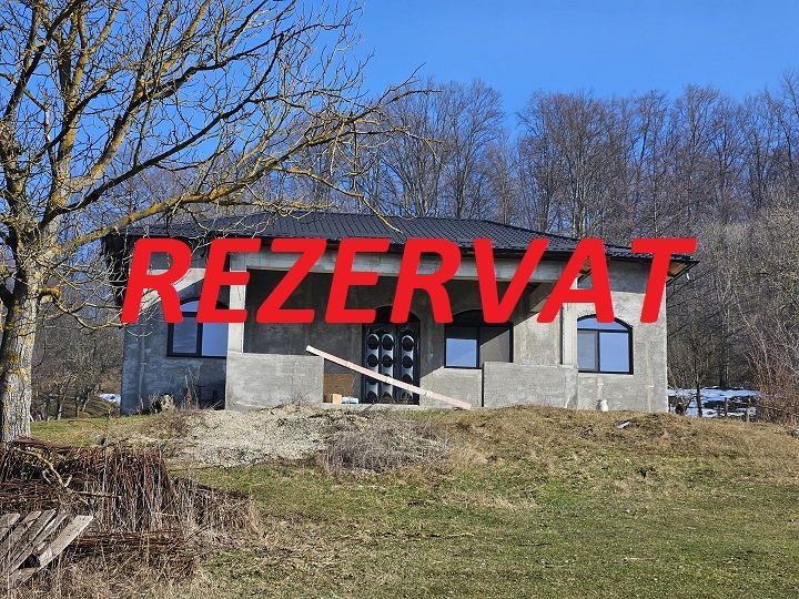 Casă pe platou, liniște și natură – Boțești, Argeș - Poză 1