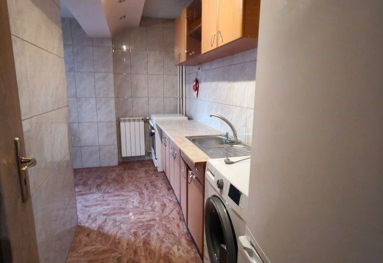 Închiriez apartament 2 camere, Nerva Traian, spațios - Poză 4