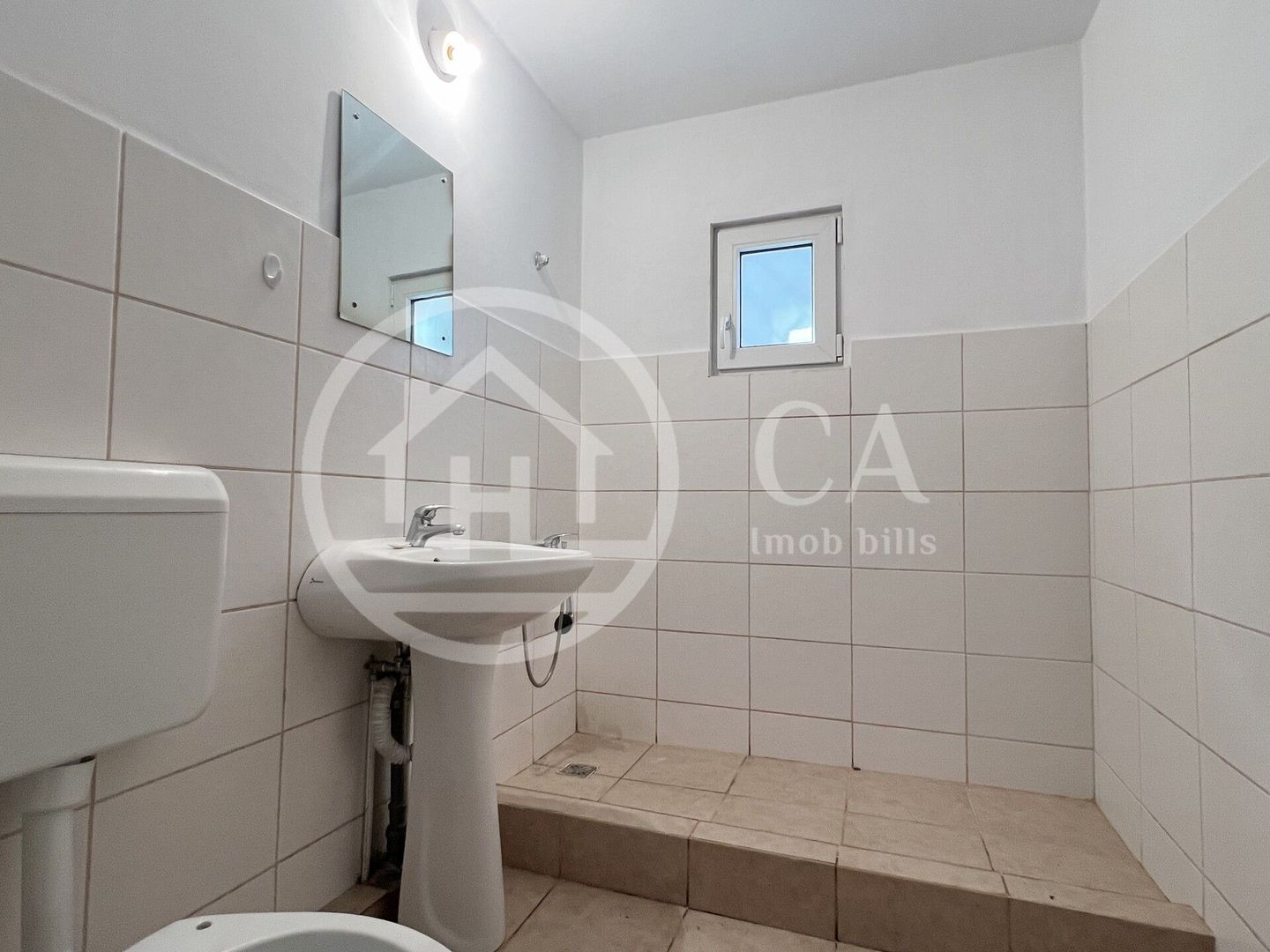 Spatiu comericial cu 4 camere de inchirat in zona Decebal, Oradea - Poză 4