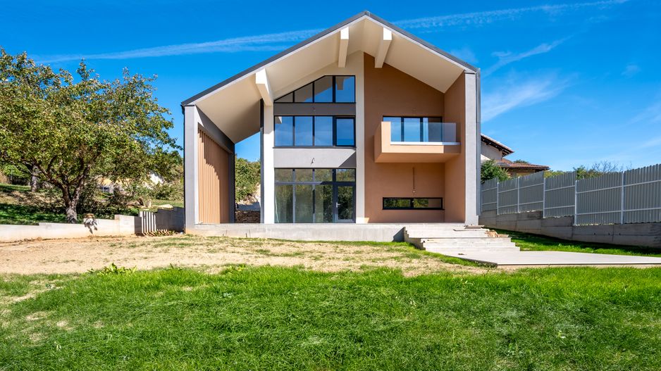 Vilă contemporana cu 6 camere Feleacu.Tavane inalte, 8 Min de oras. 0% - Poză 1