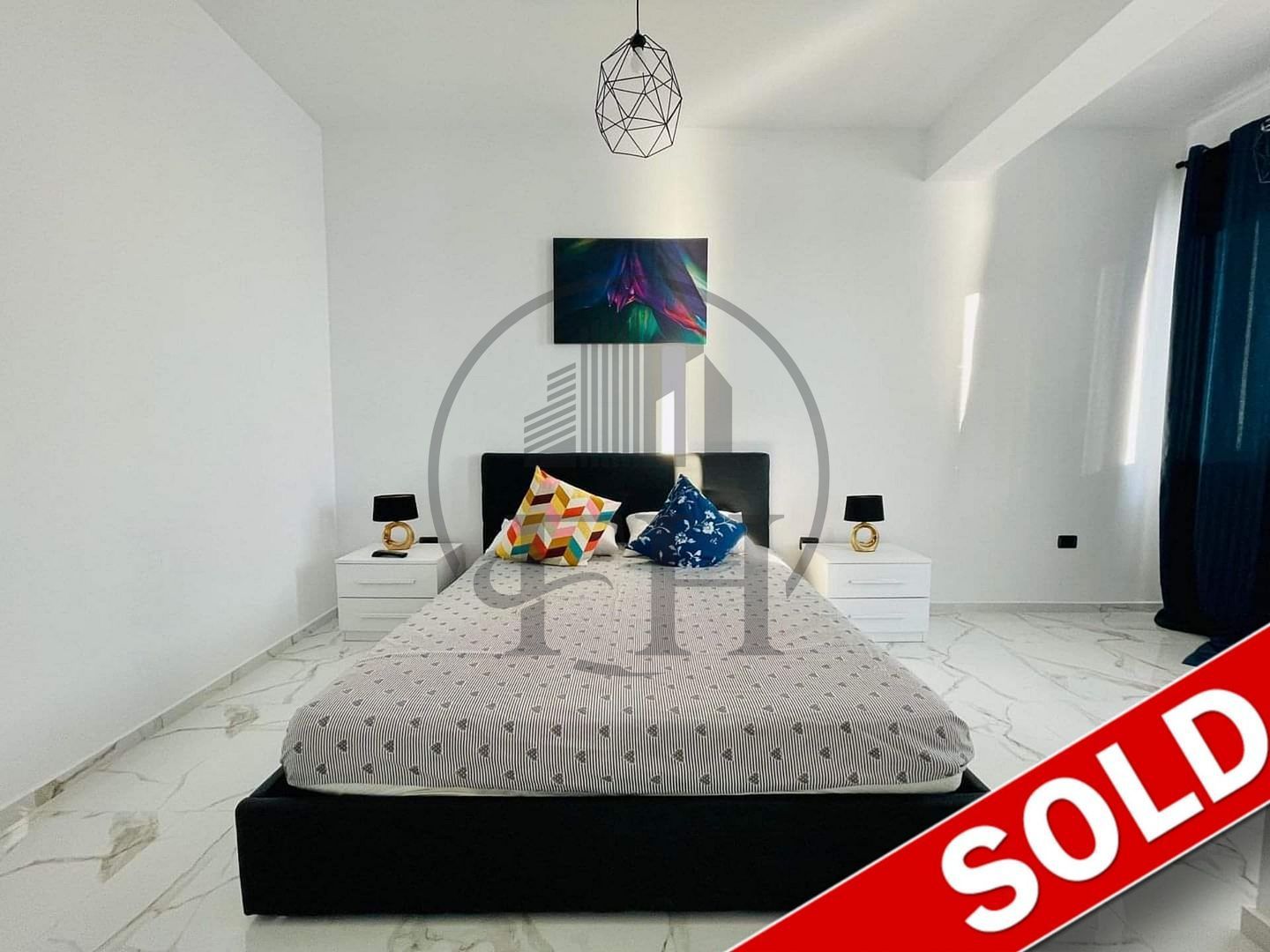 SOLD/ VANDUT Apartament 2 camere de vânzare - Poză 1
