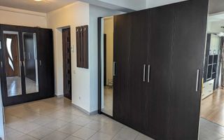 Apartament cu o cameră decomandat în zona Regal. - Poză 1