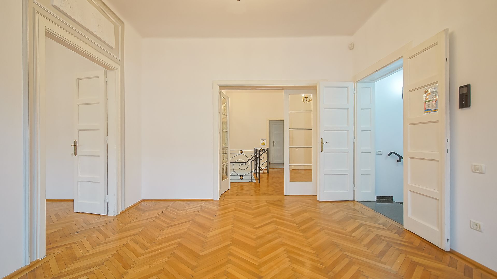 COMISION 0% - Spatiu Comercial de închiriat - Bulevardul 15 Noiembrie - Poză 13