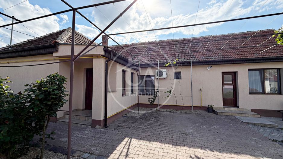 Casa de închiriat cu 3 camere în zona Calea Clujului, Oradea - Poză 1