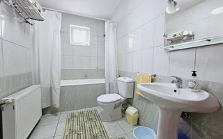 Casa in regim cuplat | 240 mp | 912 mp teren | Mobilata | Lipoveni - Poză 14
