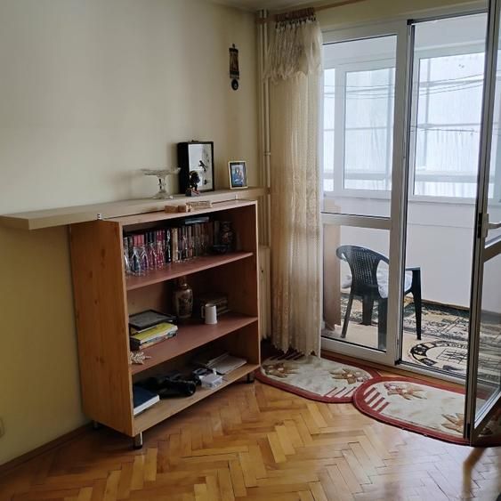 🔑 Vanzare apartament 2 camere – Zona Titan / Piața Miniș (Aleea Barajul Bicaz) - Poză 4