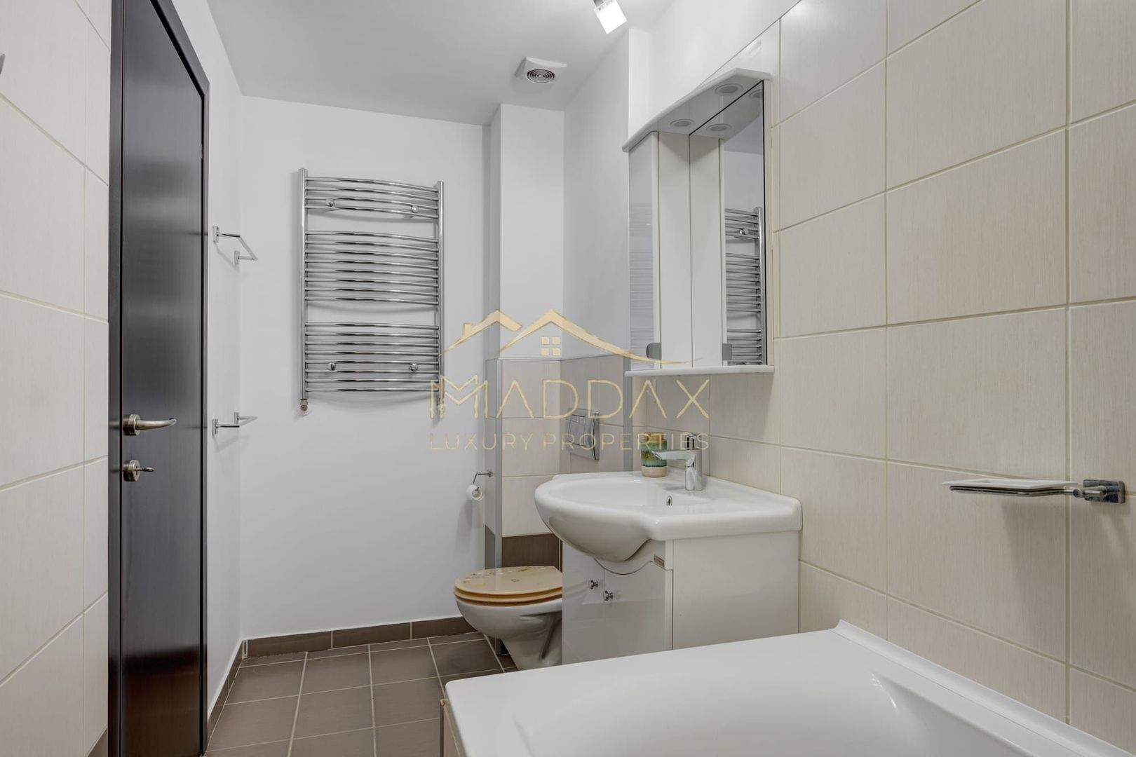 3 Camere | 77 mp Utili | Boxă Inclusă | Piscină & Fitness | Lângă Pădurea Băneas - Poză 15
