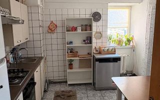 DE ÎNCHIRIAT – APARTAMENT 4 CAMERE, ZONA BAZAR - Poză 4
