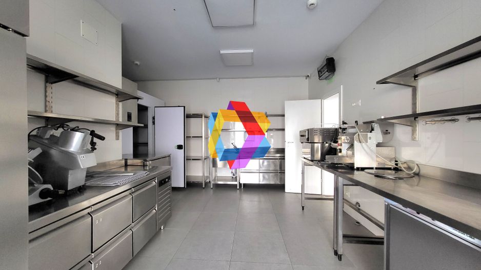 Spatiu comercial in zona Coresi cu finisaje premium - 224 mp - Poză 12