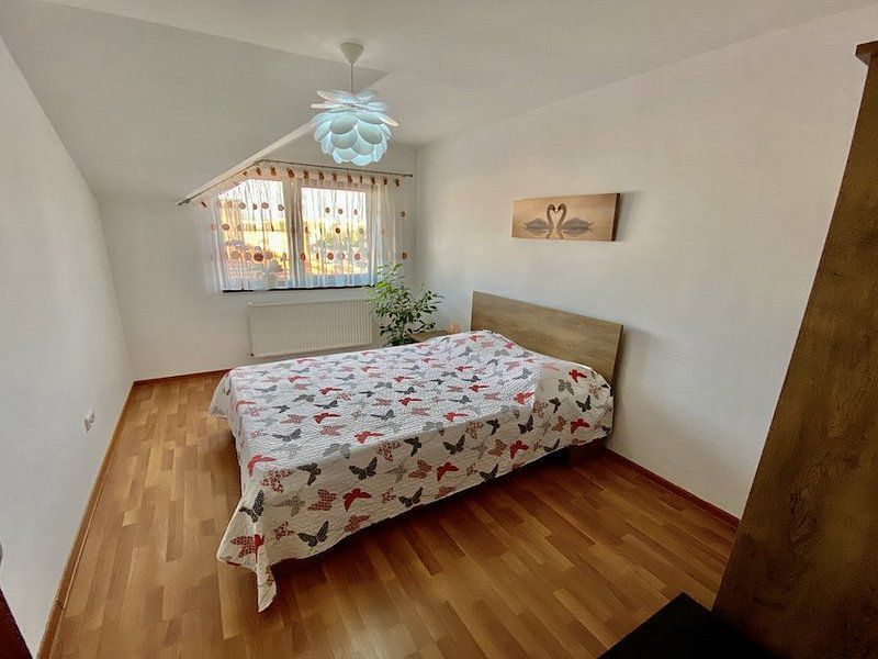 Apartament de inchiriat, zona linistita in cartierul Tractorul. - Poză 18