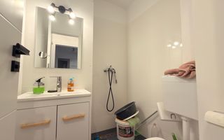 Apartament cu 4 camere decomandate, etajul 1, bloc reabilitat! - Poză 15