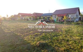 NECTORA IMOB-Teren Intravilan Imprejmuit 560 mp, Les-Gepiu, Utilitati - Poză 1