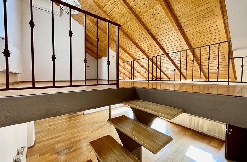Penthouse pe doua niveluri situat in Piata Unirii - Poză 4