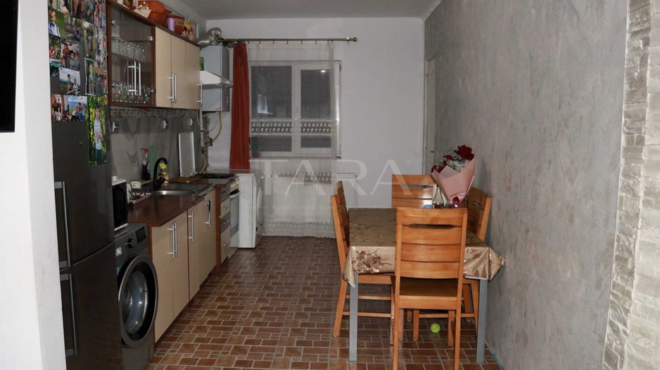 Locație liniștită și parcare proprie – apartament 3 camere Florești. - Poză 2