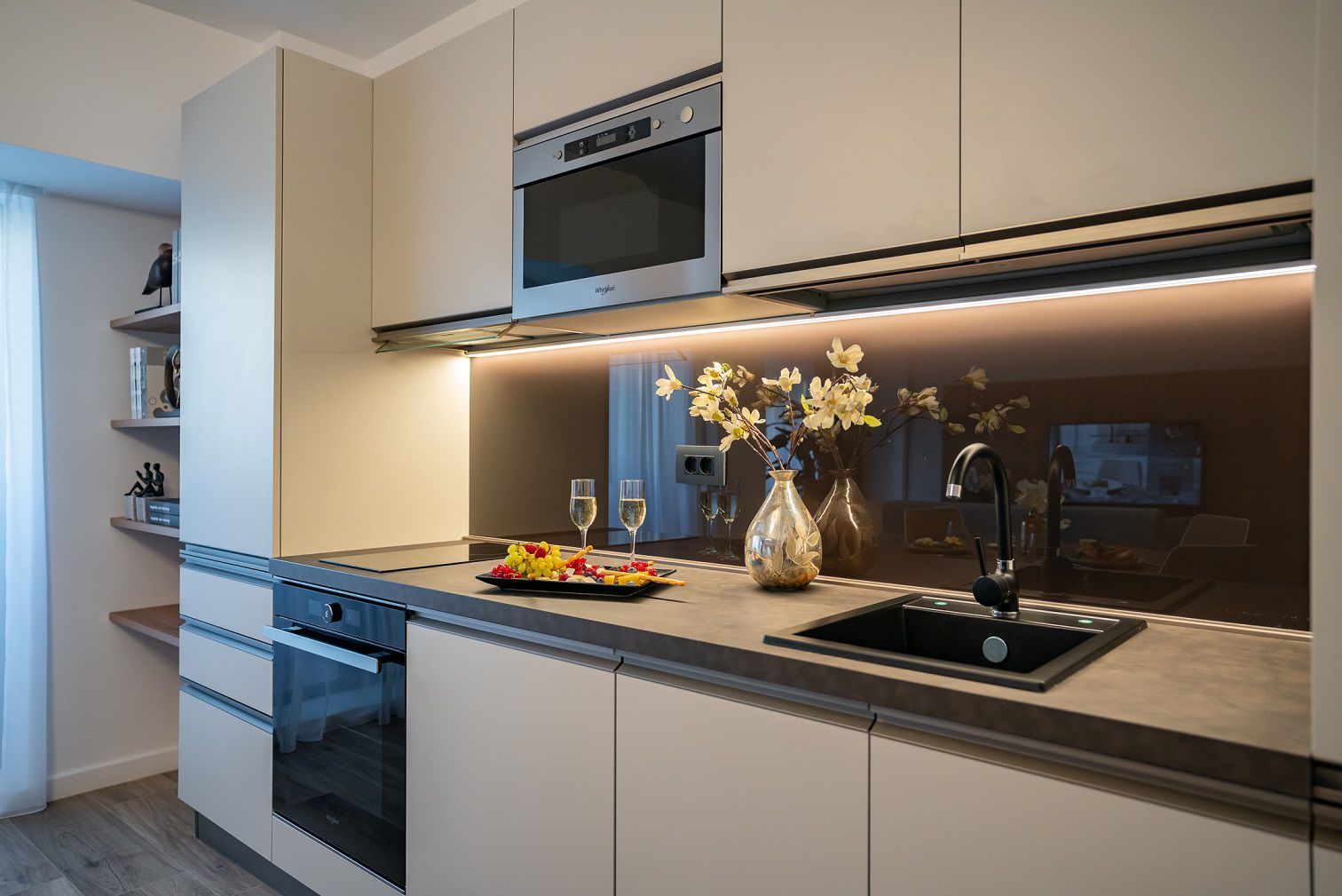 Aparthotel building Unirii B+GF+E+11 floors with 51 apartments, restaurant and SPA - Poză 42