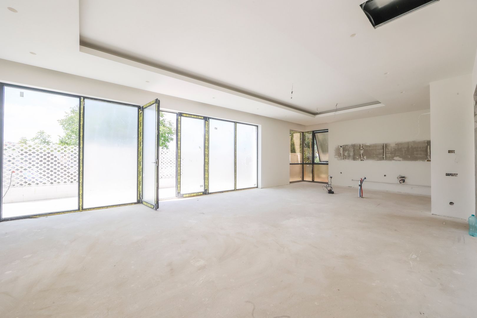 Vila in ansamblu exclusivist, acces la piscină și facilități premium - Poză 6