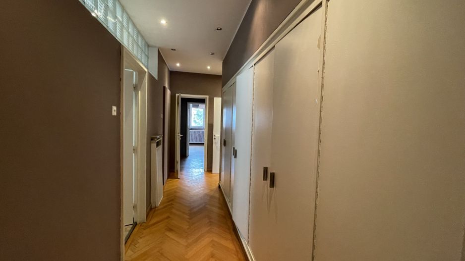 Apartament cu 4 camere de vânzare în zona Primaverii - Poză 12