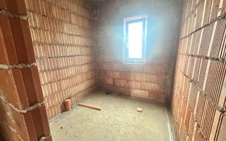 Duplex separat prin camera tehnica,  spre vanzare cu 4 camere - Poză 3