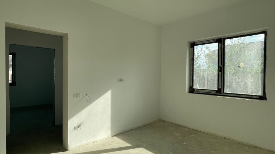 Duplex pe parter 4 camere - Mosnita Noua - Poză 6