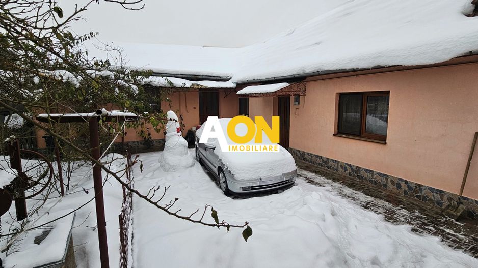 Casa locuibila cu 3 camere, cu pivnita, Cetate, zona Liceului Sportiv - Poză 1