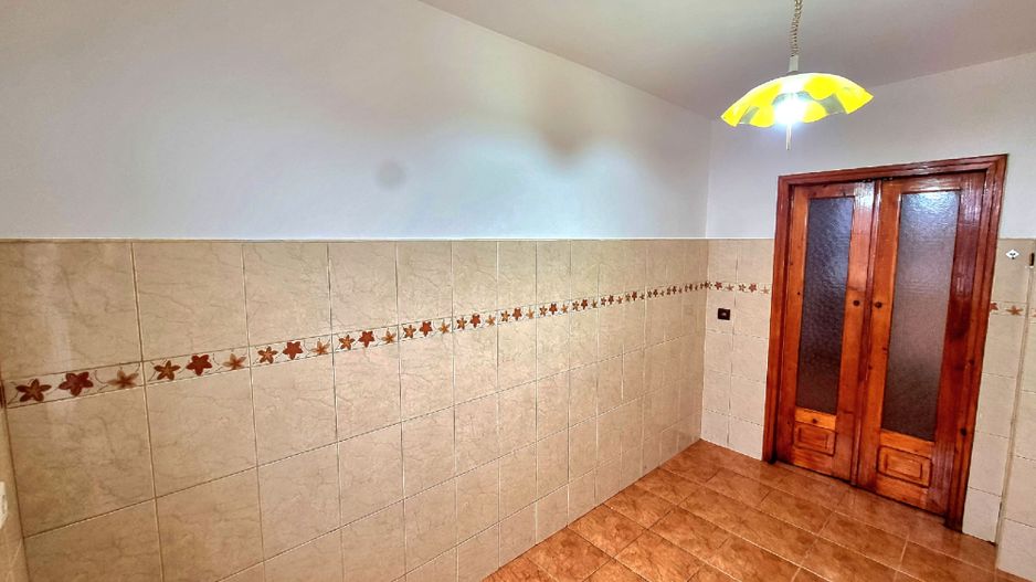 2 camere, 57 mp., Calea Martirilor, et.5/10, lift, termoizolație - Poză 4