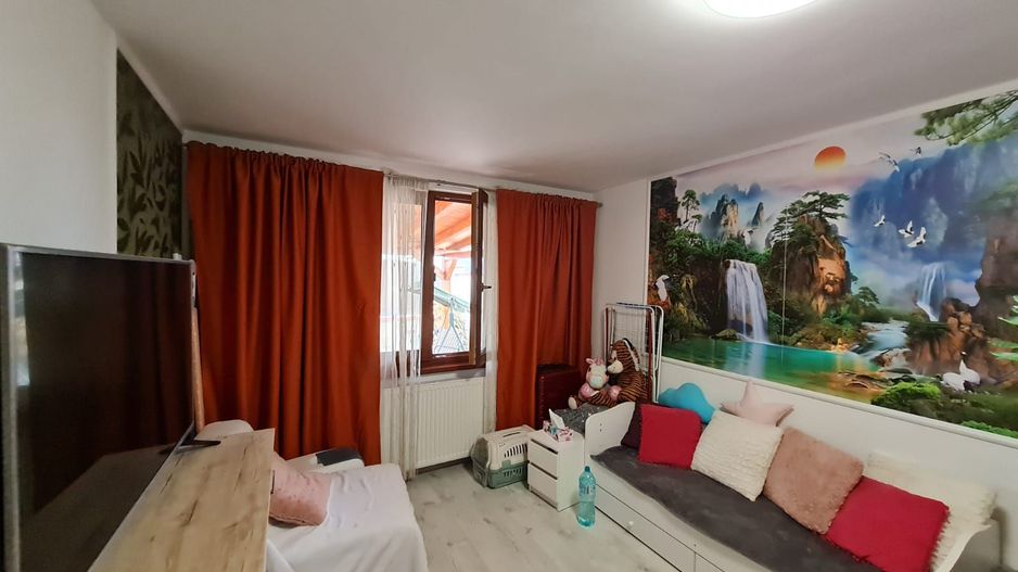 Vila spatioasa cu 7 apartamente/pretabil investiție - Poză 6