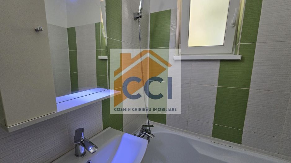 DE VÂNZARE - Apartament cu 2 camere în Bacău - Etaj 1 - Poză 23