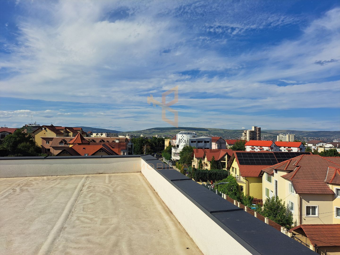 Penthouse 150 mp utili+ terase 200 mp+ 2 parcari subterane +curte 120 mp - Poză 18