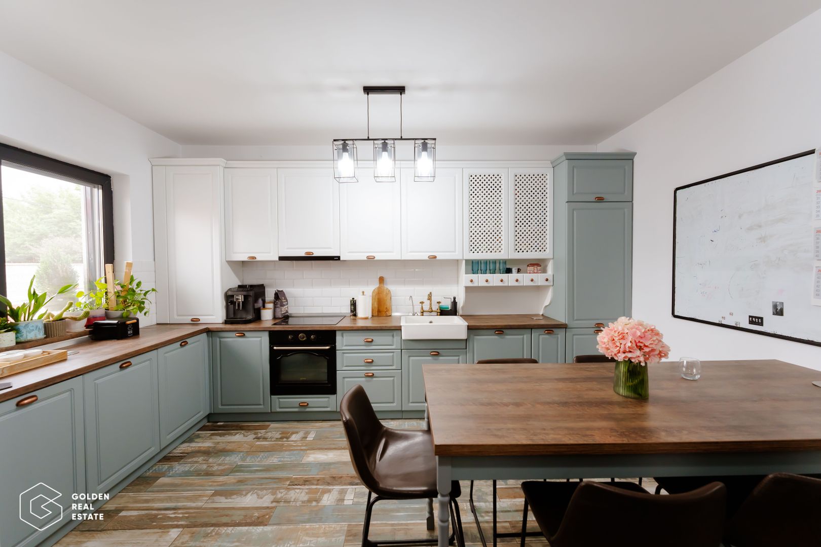 Casa moderna - Lux si eficienta energetica - Poză 1