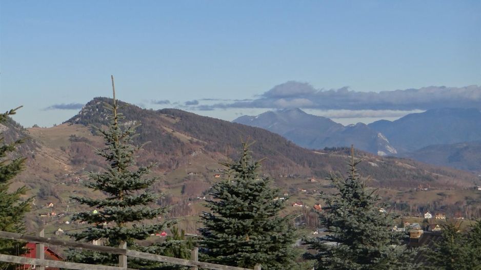 In locatia de basm: - Pestera, Moieciu, Brasov, utilitati, accesibilitate - Poză 25