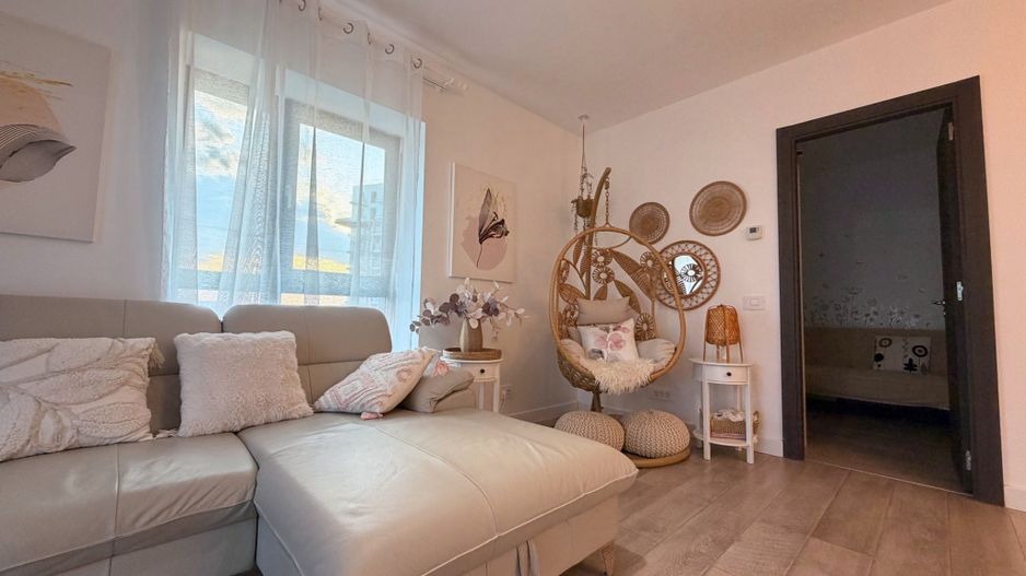 APARTAMENT 5 CAMERE | MOBILAT + UTILAT | VEDERE LIBERA - Poză 2