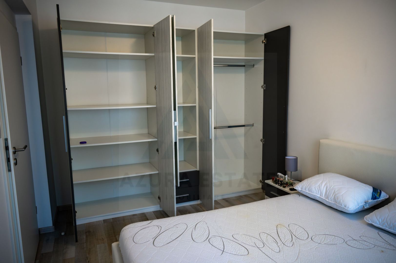 Apartament 2 camere  Etaj 5/8 lift si parcare  Cartier Avantgarden - Poză 12