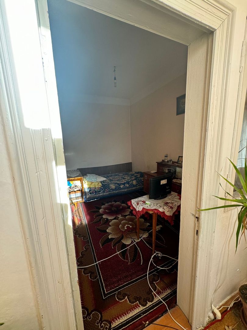 De vânzare  casă situată pe strada Mihail Sadoveanu - Poză 9