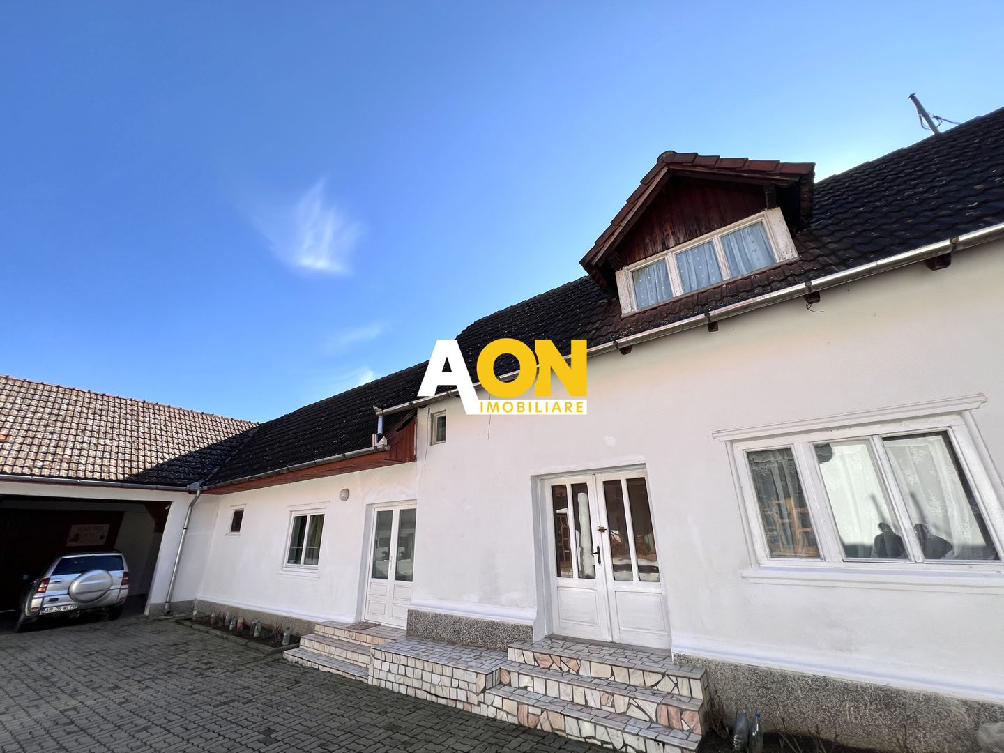 Casa de vanzare pretabila 2 familii, garaj, livada, comuna Pianu - Poză 13