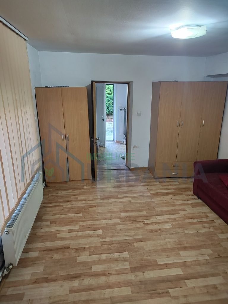 Casă de vânzare în Tătărași - Poză 3