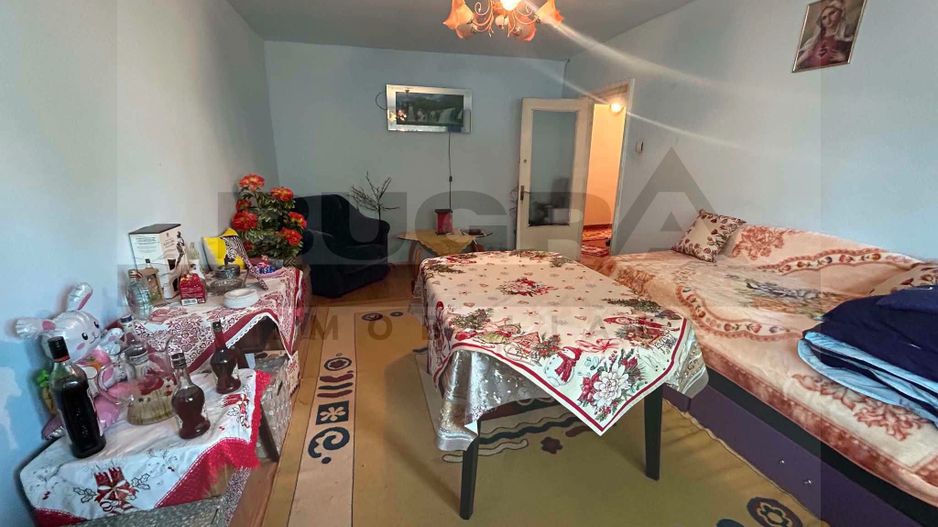 Apartament cu 4 camere, 80 mp, decomandat, strada Clujului - Poză 1