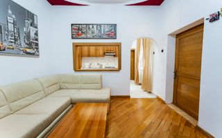 Apartament ultracentral de închiriat - Poză 1