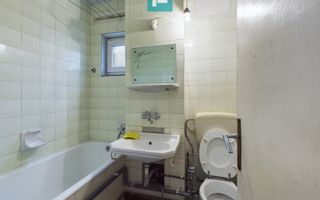 Apartament de vânzare cu 3 camere în Vlaicu - Poză 5