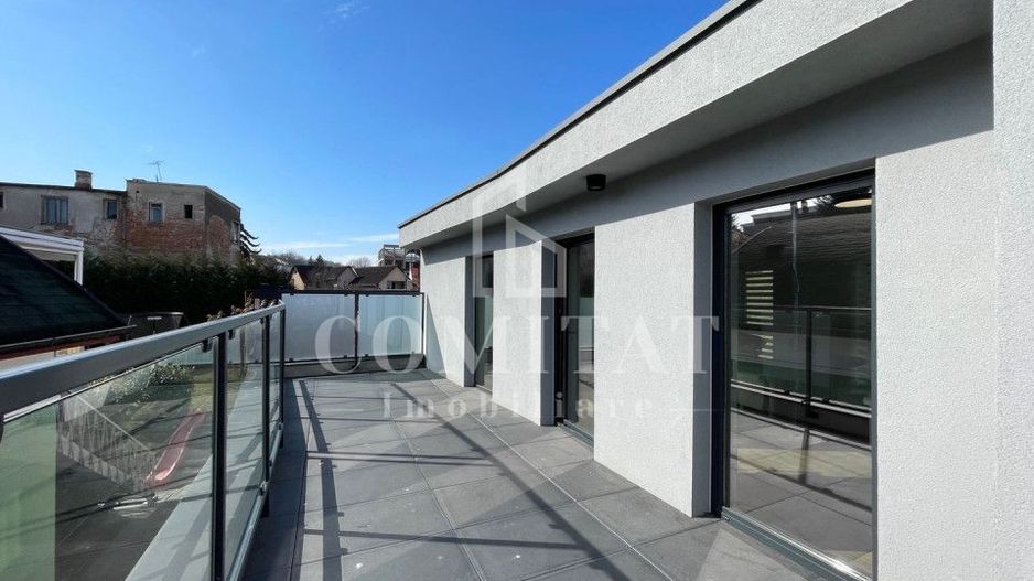 Clădire cu parcări ultracentral Cluj ideală clinică sau sediu - Poză 5