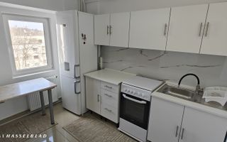 Apartament 4 camere decomandat, Nicolina, la bulevard, de inchiriat - Poză 7
