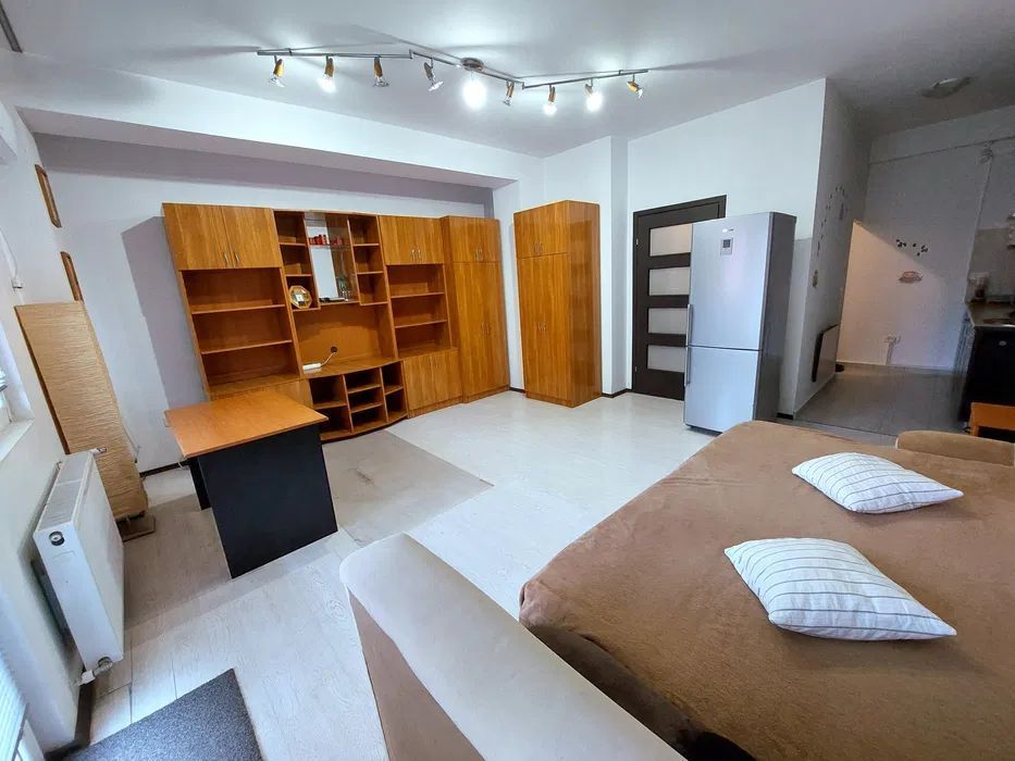 Garsoniera Spatioasa 46mp GLADIOLELOR | Militari Residence - Poză 1