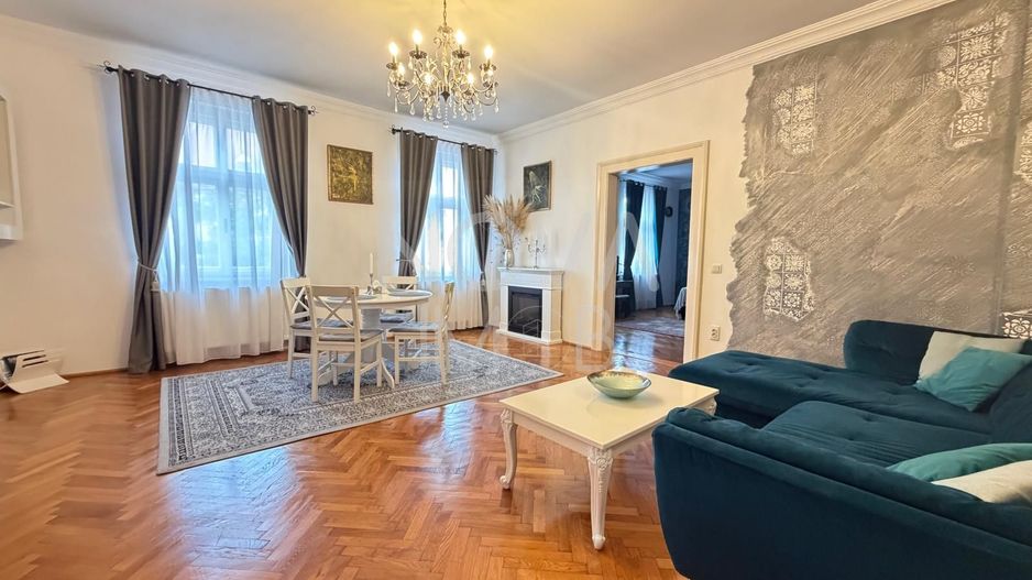 Apartament 3 camere de vanzare, Piata Armelor, Sibiu - Poză 1