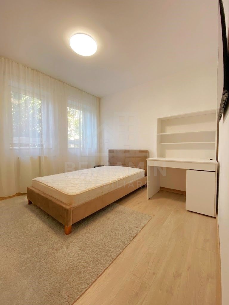 4Decomandate-125mp-Etaj 1-Modern-2Bai-Terasa-Parcare-Avantgarden - Poză 4