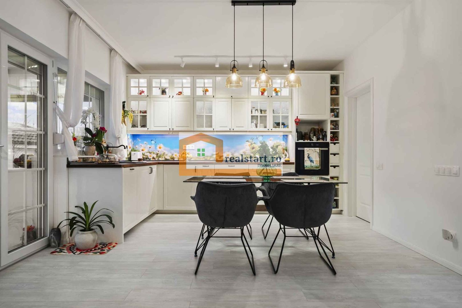 Langa Padure, Vila P+Pod , 1500mp teren,  terasa 40mp,  complex securizat - Poză 12