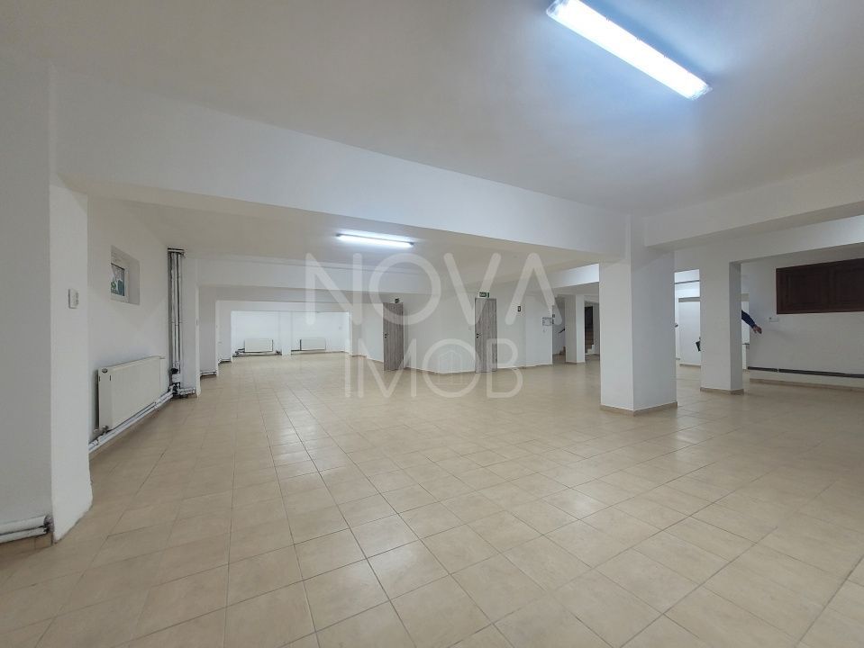 Spatiu comercial de inchiriat 875mp - Piata Cluj - Poză 8