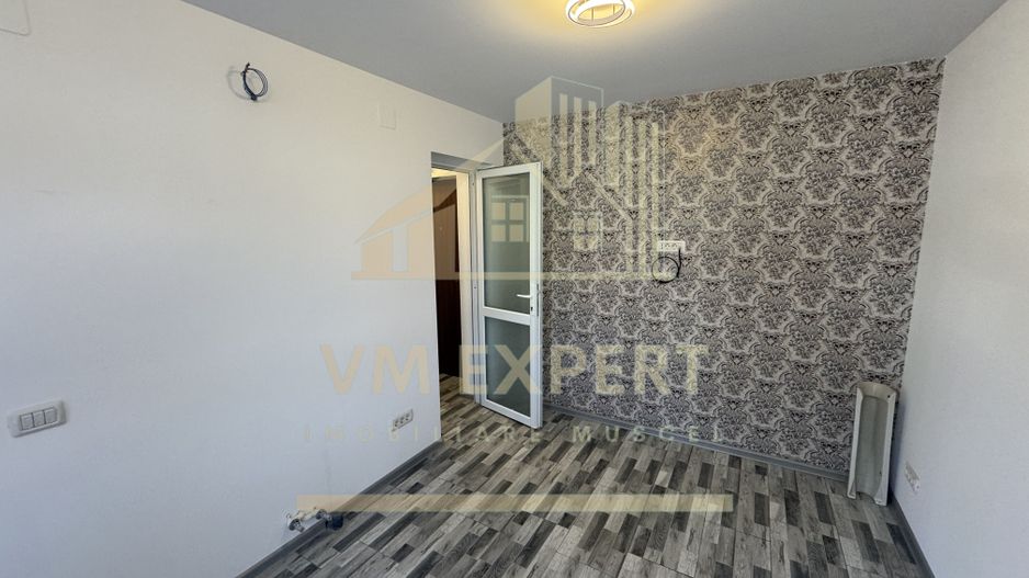 SPAȚU COMERCIAL 34 MP CAMPULUNG VIZAVI DE CENTRU MEDICAL CLUBUL SANATĂȚII - Poză 9